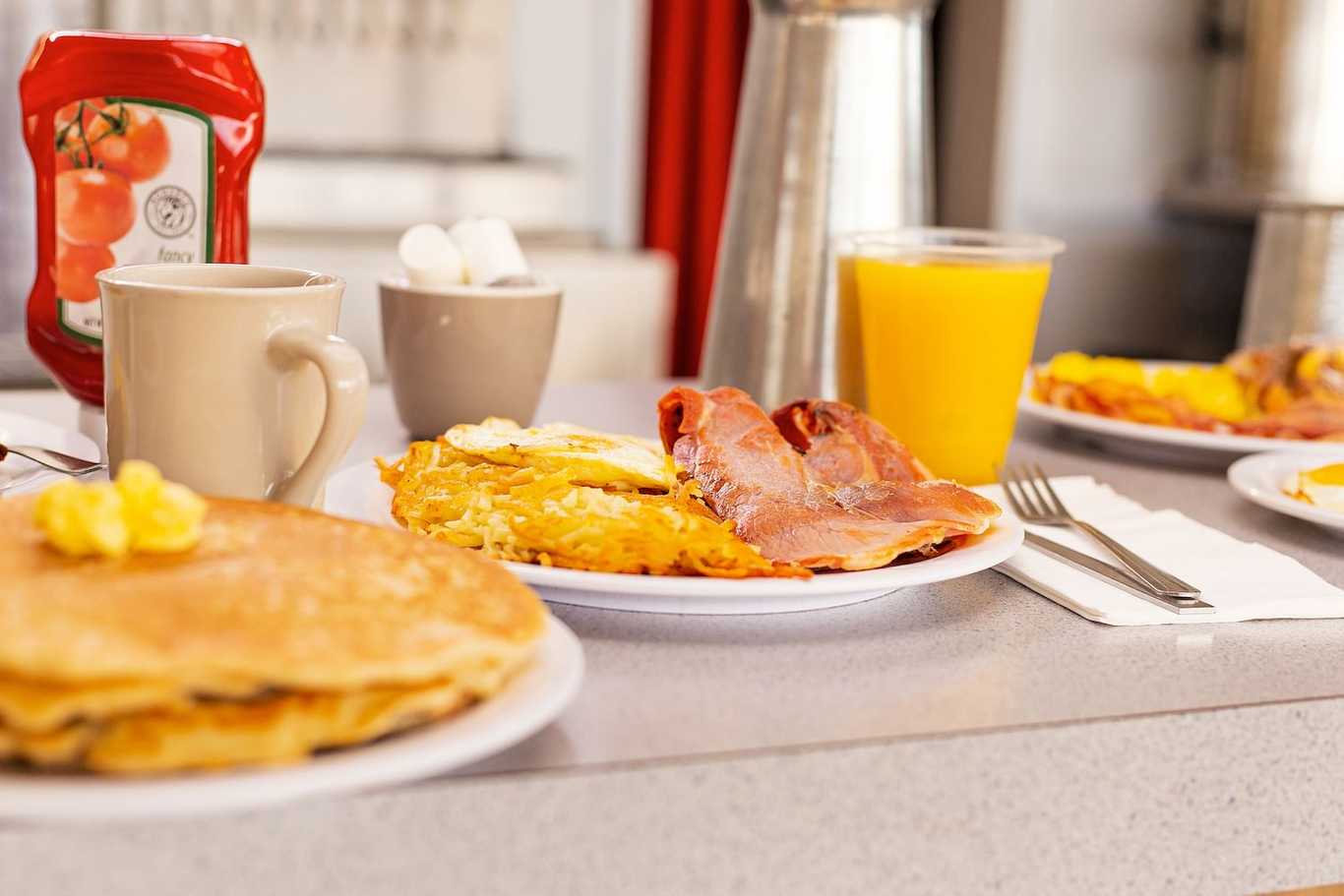 Home Harvey's The Breakfast Place